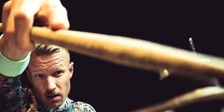 Anton Eger – “HERb +++ gA” (Video)